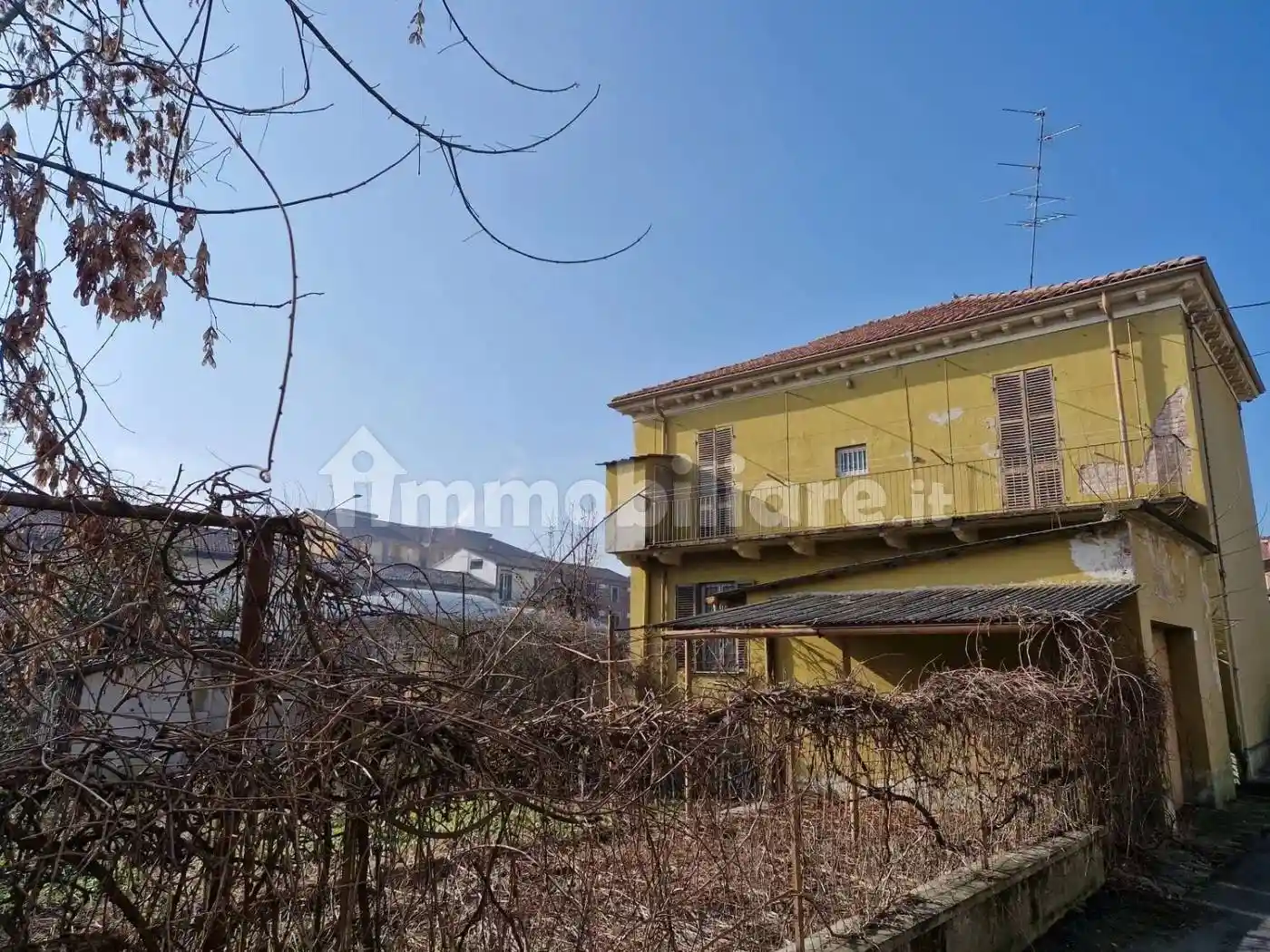 Villa in vendita a Casale Monferrato