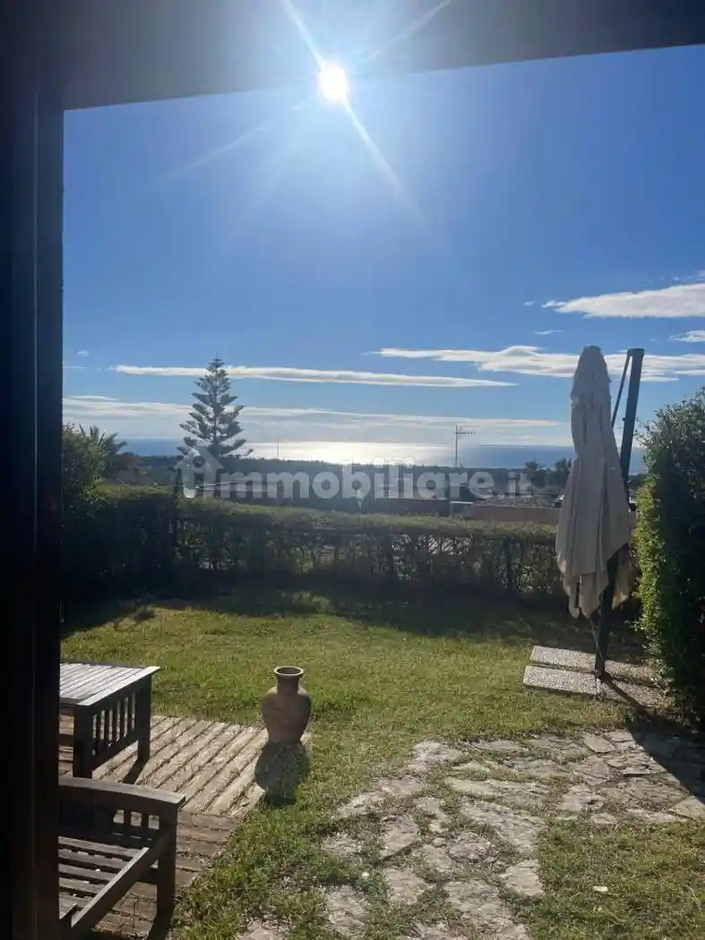 Villetta a schiera in affitto a Squillace
