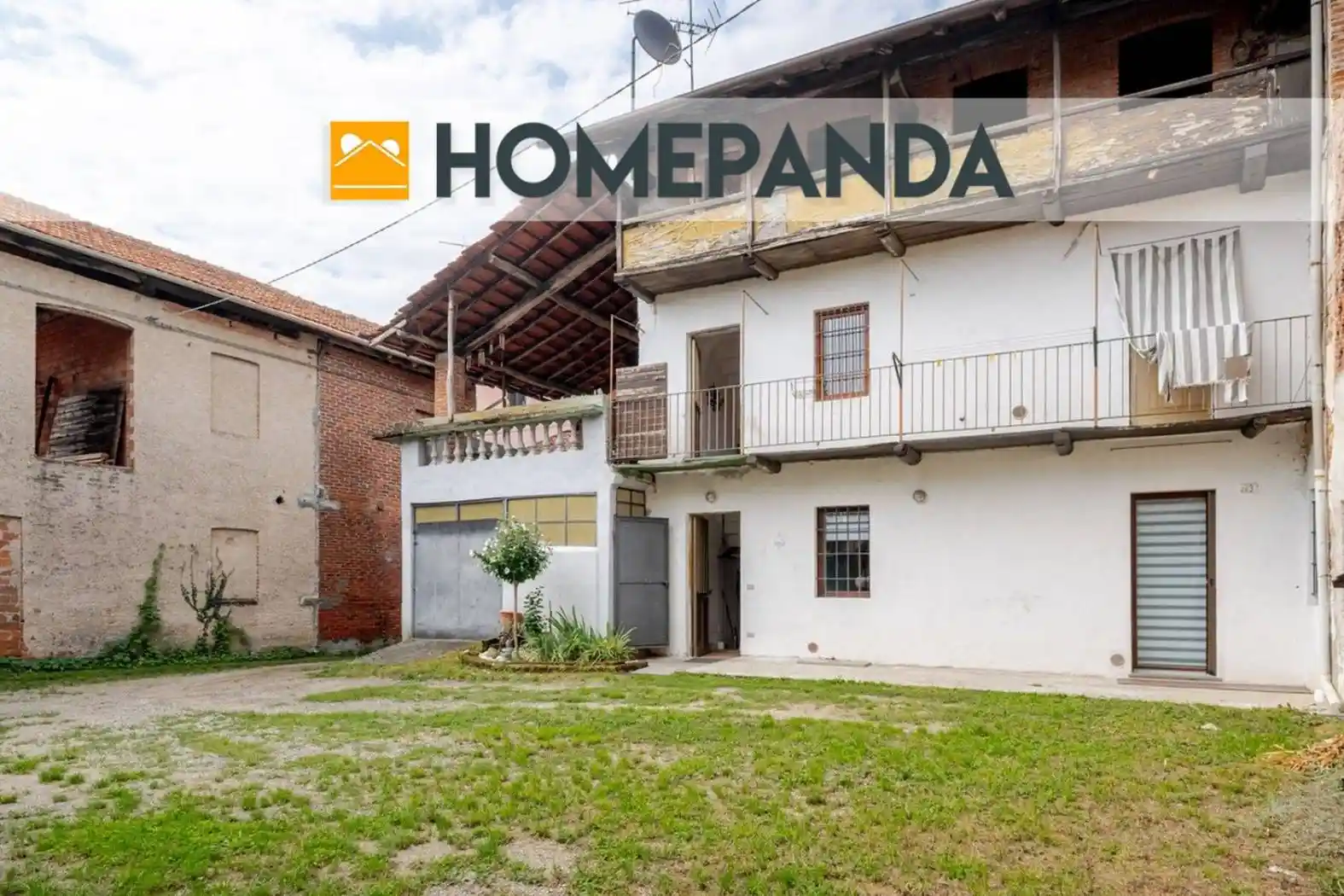 Palazzo - Edificio in vendita a Serravalle Sesia