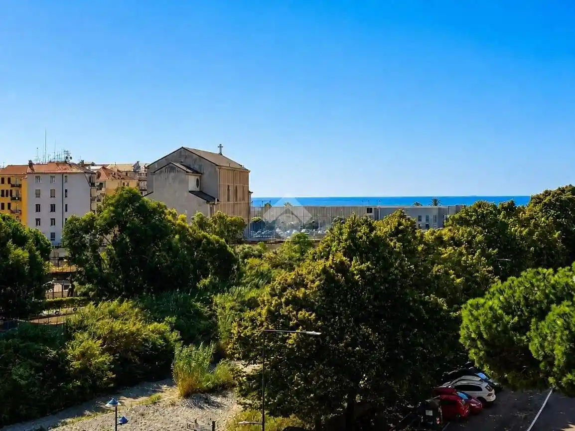 Appartamento in vendita a Savona