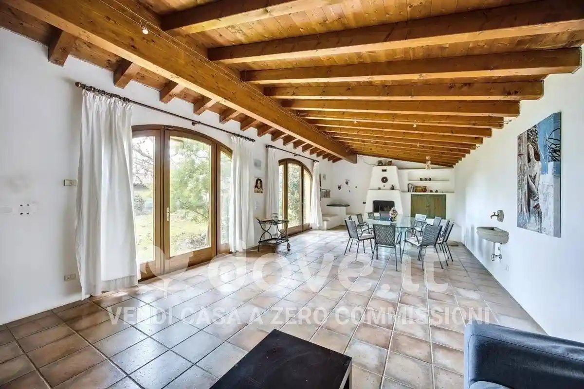 Villa in vendita a Paese