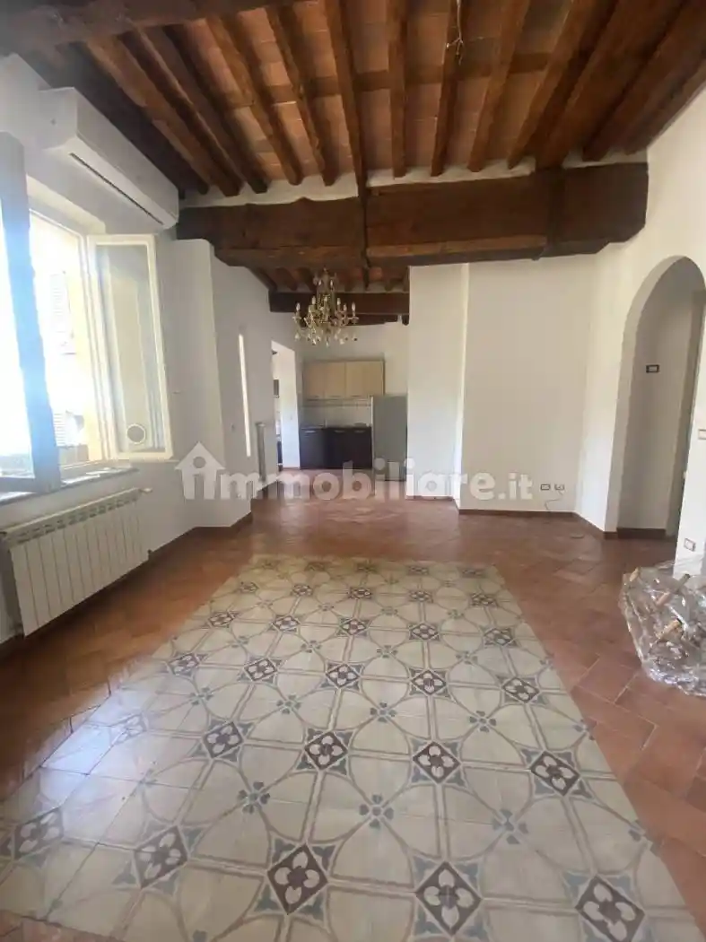 Appartamento in affitto a Lucca