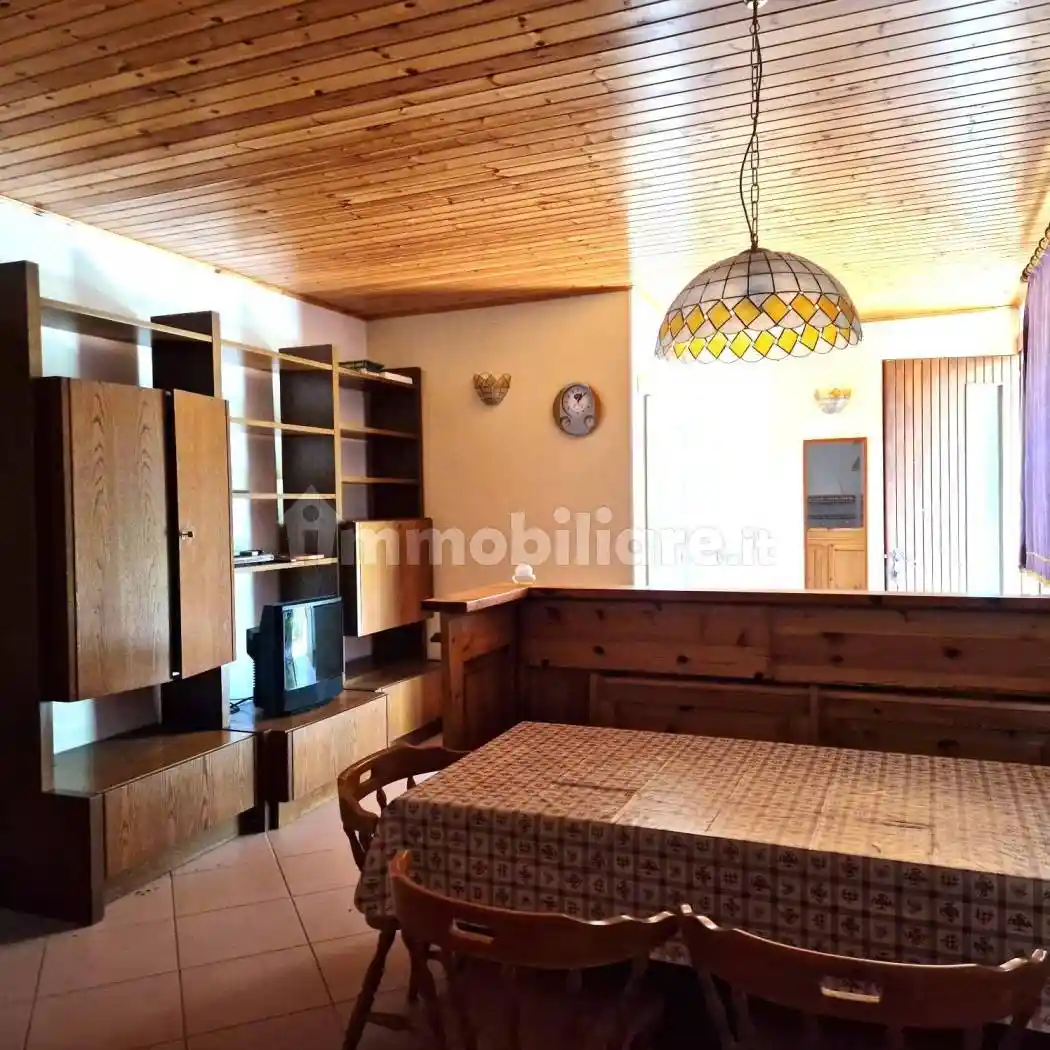 Appartamento in vendita a Ferrara di Monte Baldo
