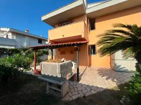 Villa in vendita a Anzio