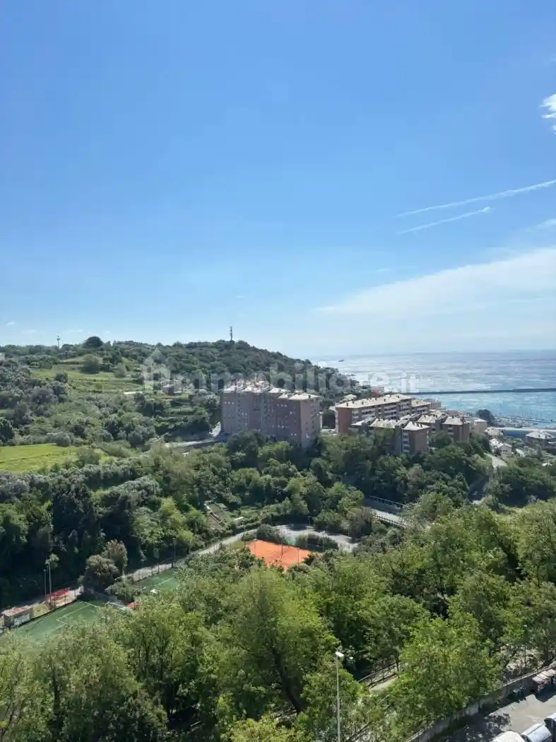 Appartamento in vendita a Genova