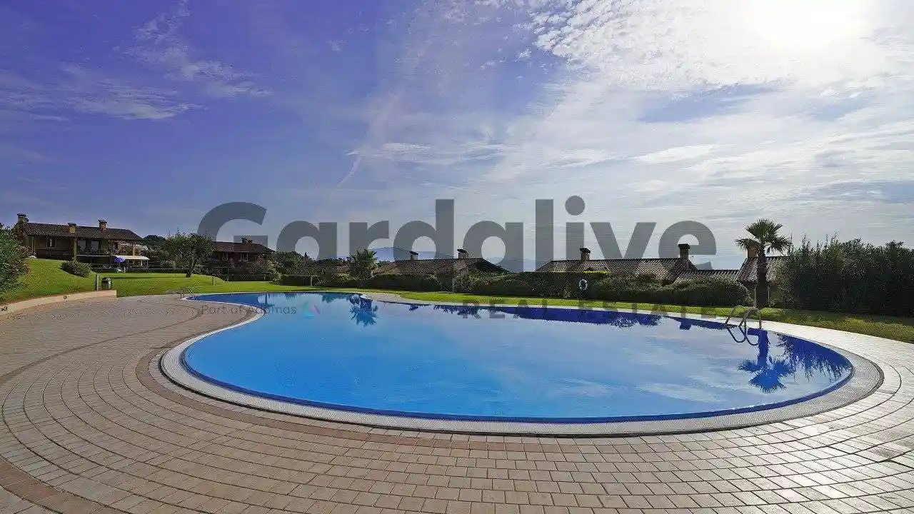 Appartamento in vendita a Padenghe sul Garda