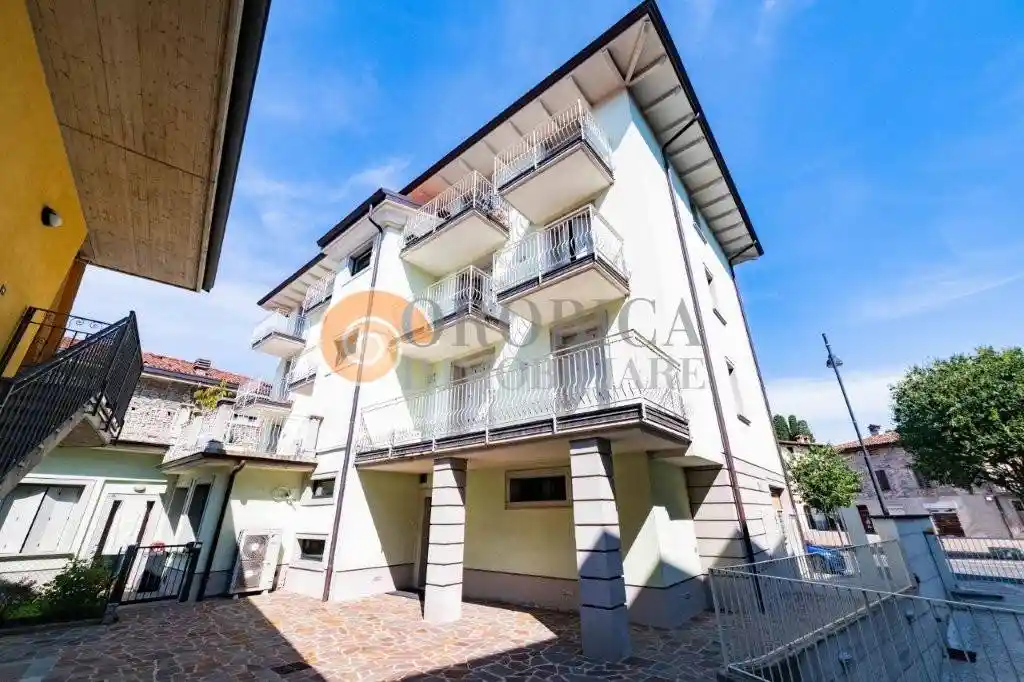 Appartamento in vendita a Sorisole