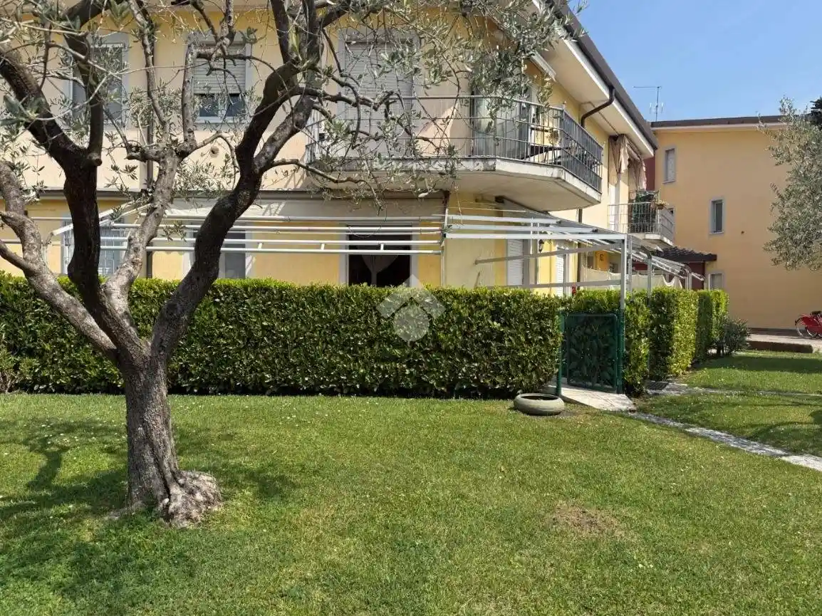 Appartamento in vendita a Sirmione