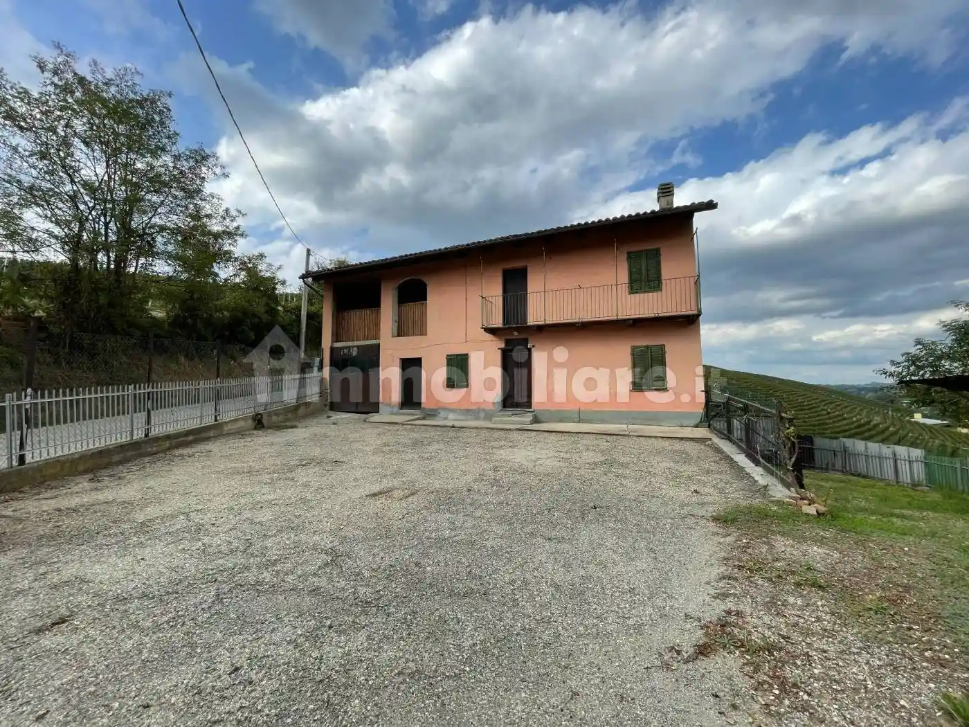 Rustico - Casale in vendita a La Morra