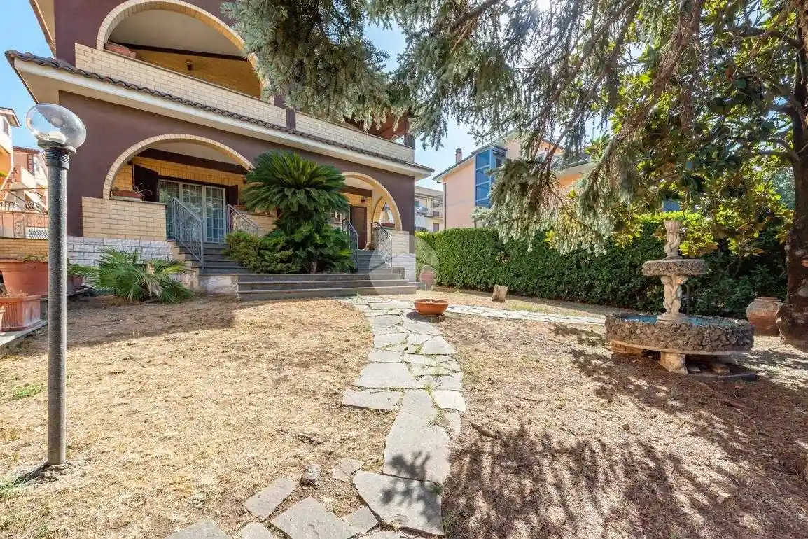 Villa in vendita a Roma