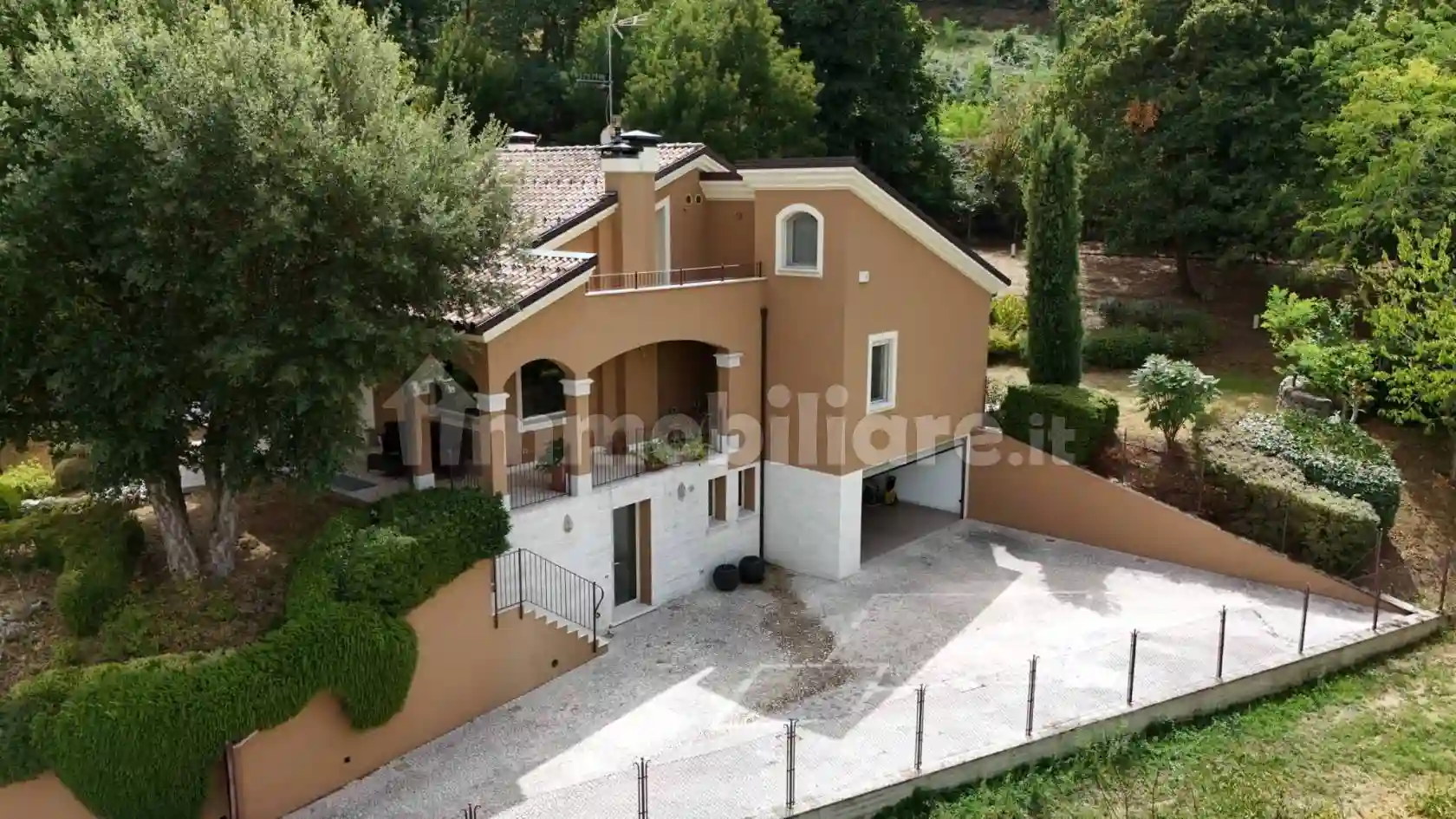 Villa - foto 2