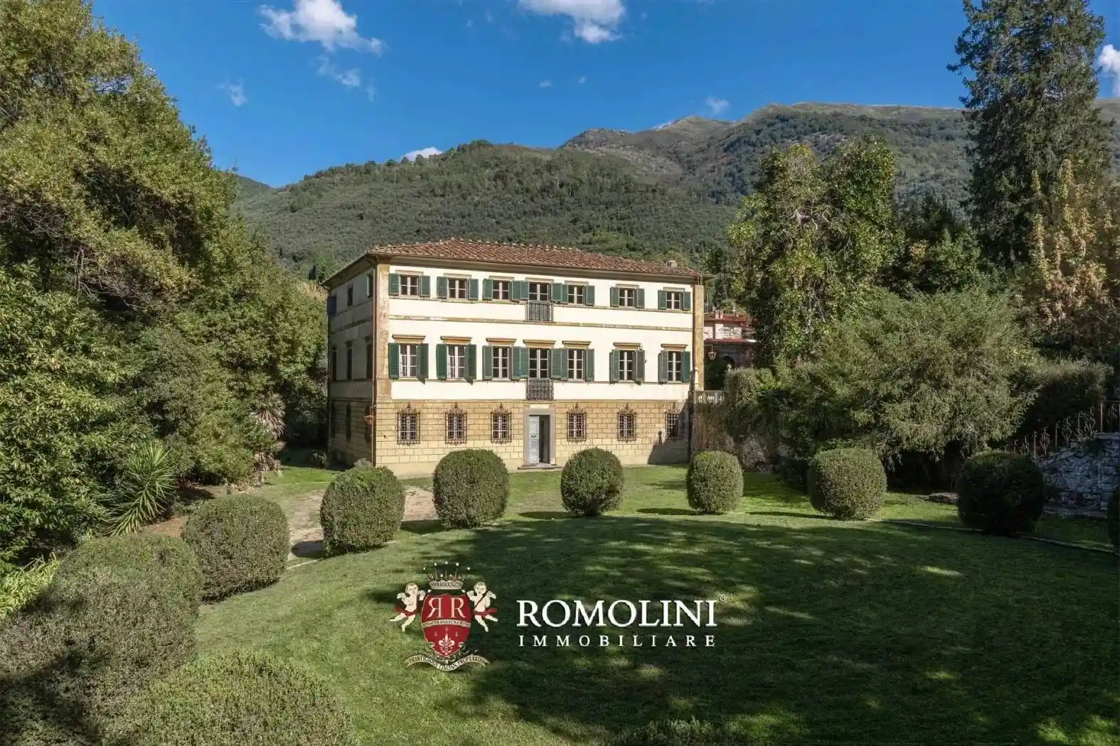 Villa in vendita a Camaiore