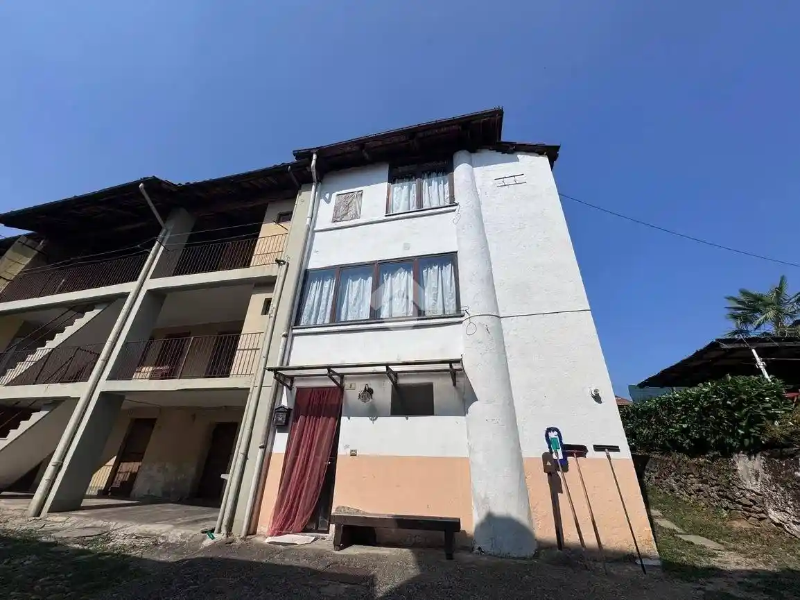 Casa indipendente in vendita a Forno Canavese