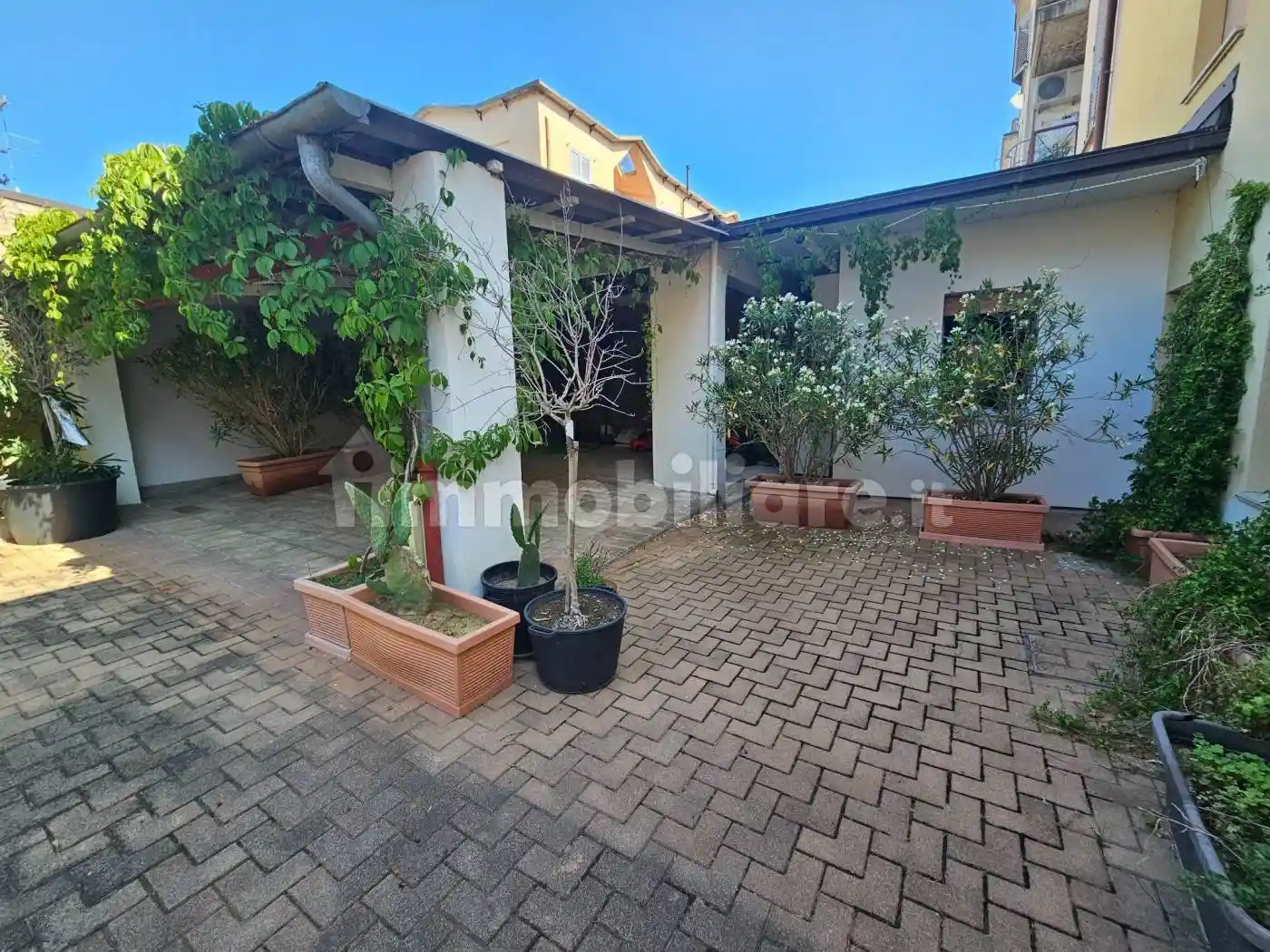 Villa in vendita a Quattro Castella