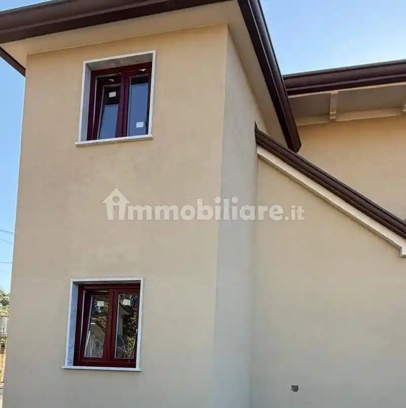Casa indipendente in vendita a Carrara