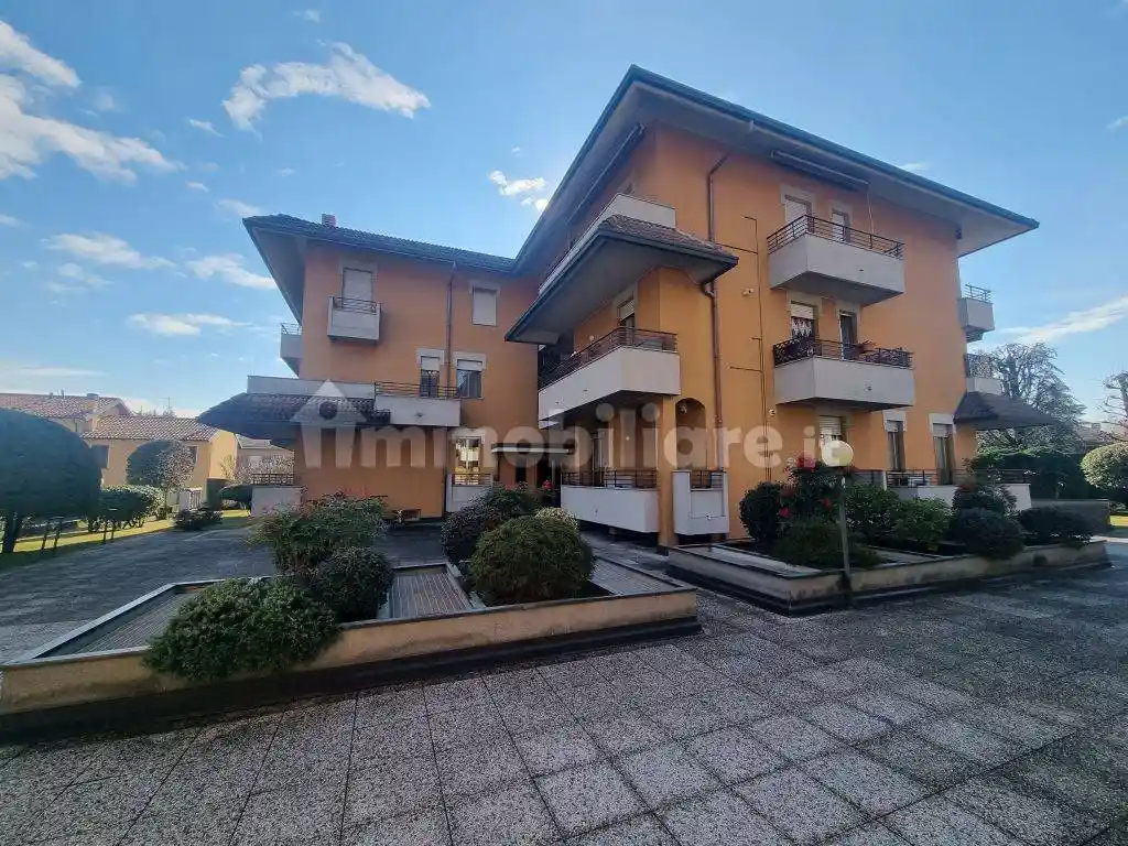 Appartamento in affitto a Casorate Sempione