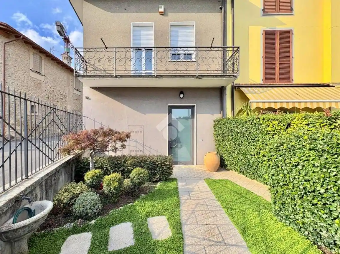 Casa indipendente in vendita a Corte Franca