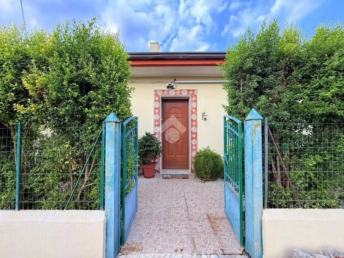 Casa indipendente in vendita a Catania