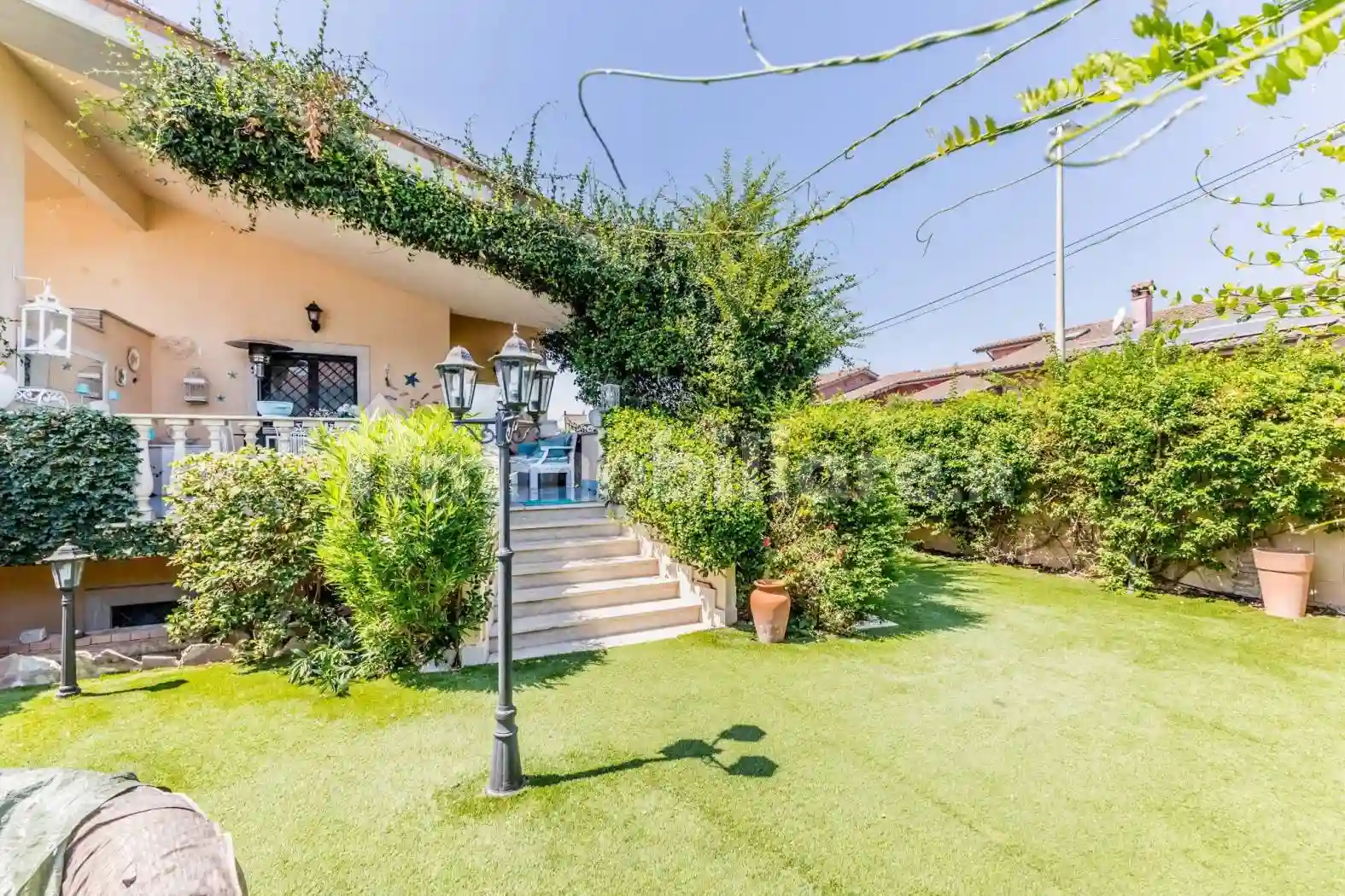 Villa - foto 2