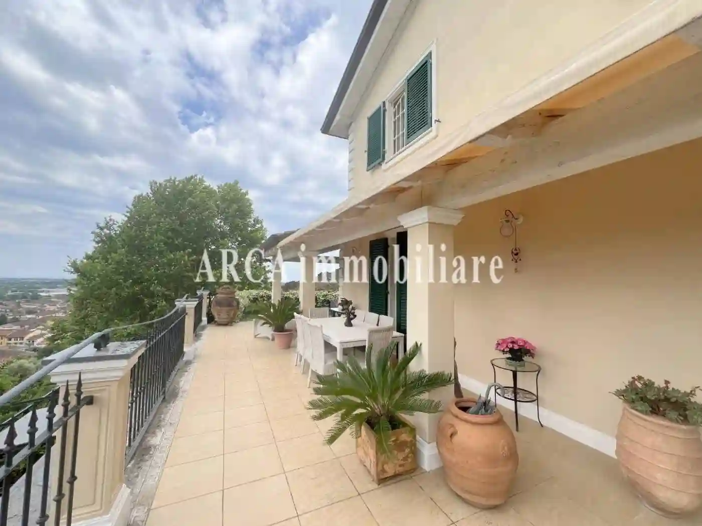 Villa - foto 2