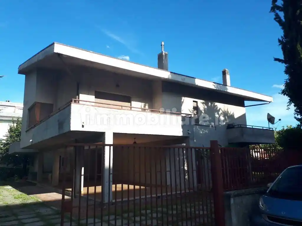 Villa in vendita a Teramo