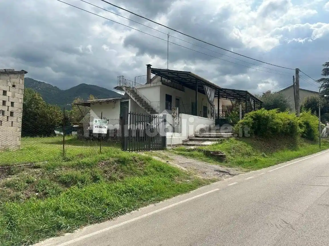 Casa indipendente in vendita a Sant'Elia Fiumerapido