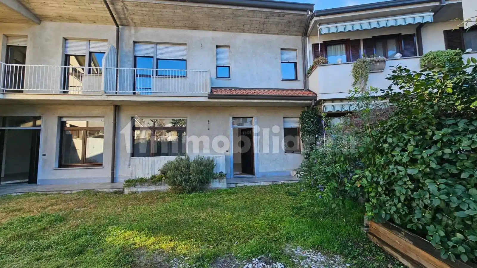 Casa indipendente in vendita a Varedo
