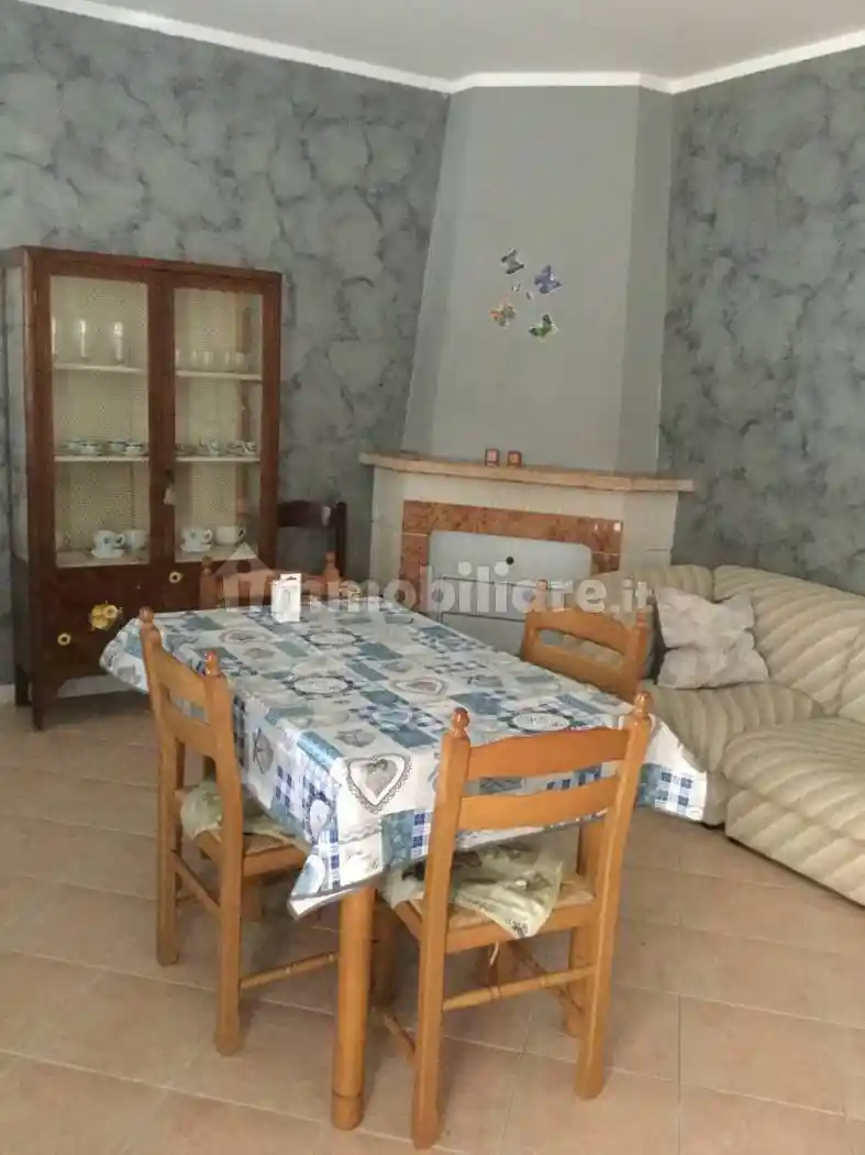 Appartamento in affitto a Marsicovetere