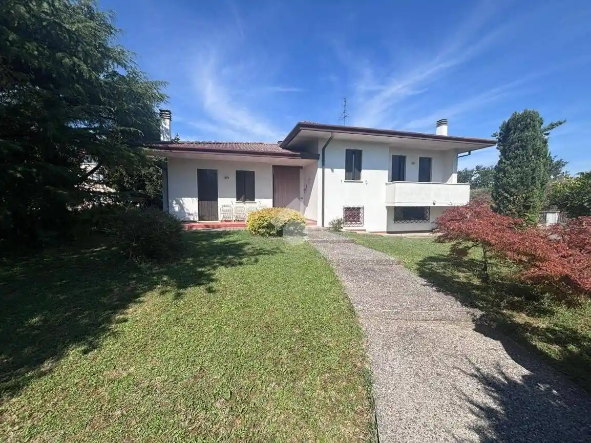 Villa in vendita a Brugine