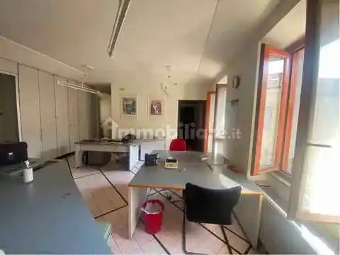 Appartamento in vendita a Voghera