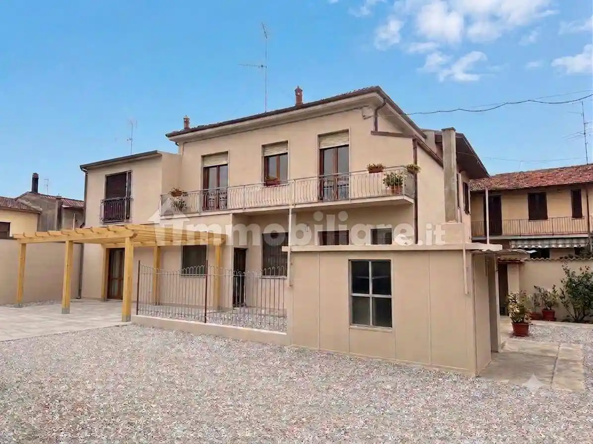 Casa indipendente in vendita a Vanzaghello