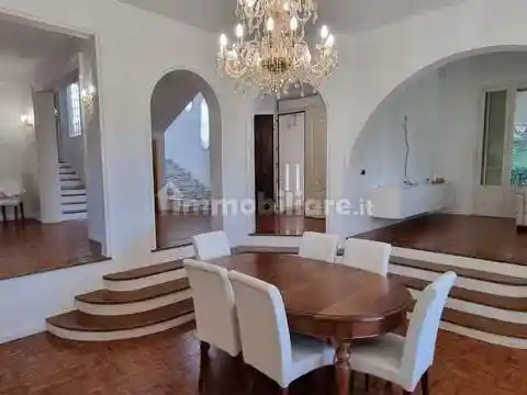 Villa in vendita a San Giuliano Terme