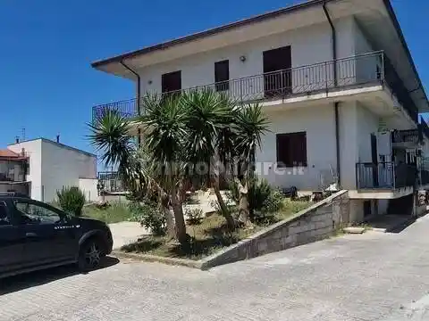 Appartamento in vendita a Castelvenere