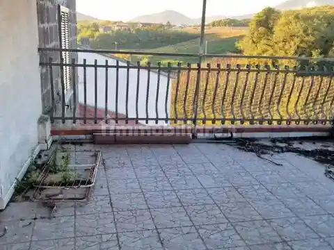 Appartamento in vendita a Castelvenere