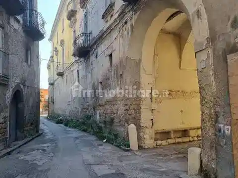 Palazzo - Edificio in vendita a Afragola