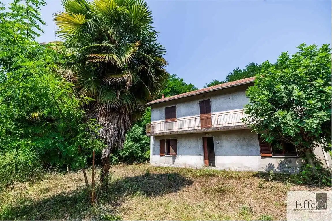 Casa indipendente in vendita a Ispra