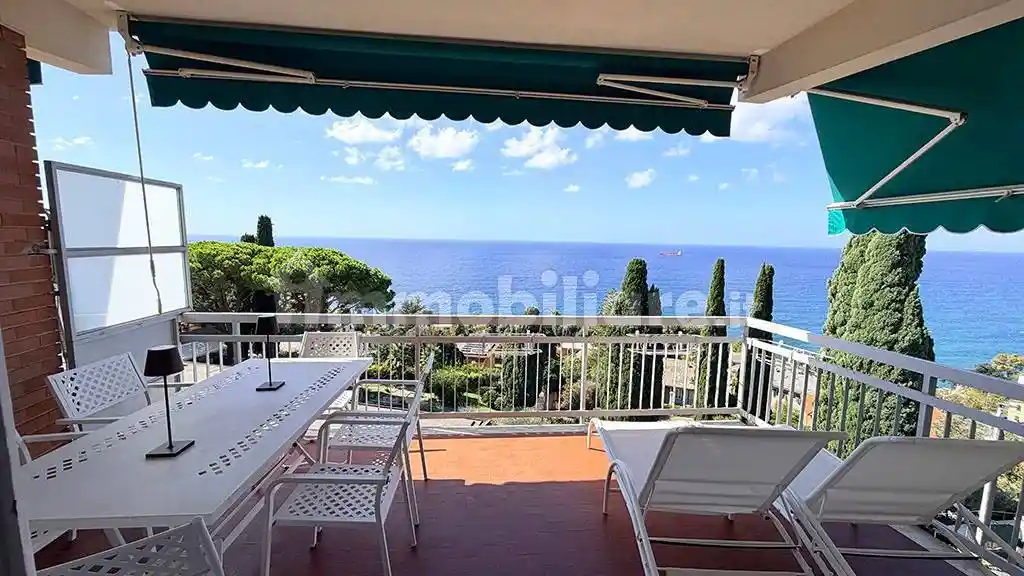 Appartamento in vendita a Pieve Ligure
