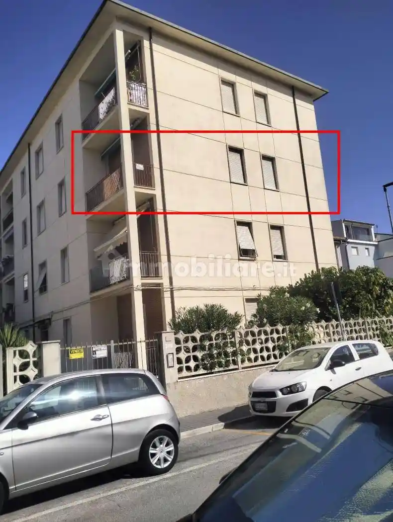 Palazzo - Edificio in vendita a Civitanova Marche