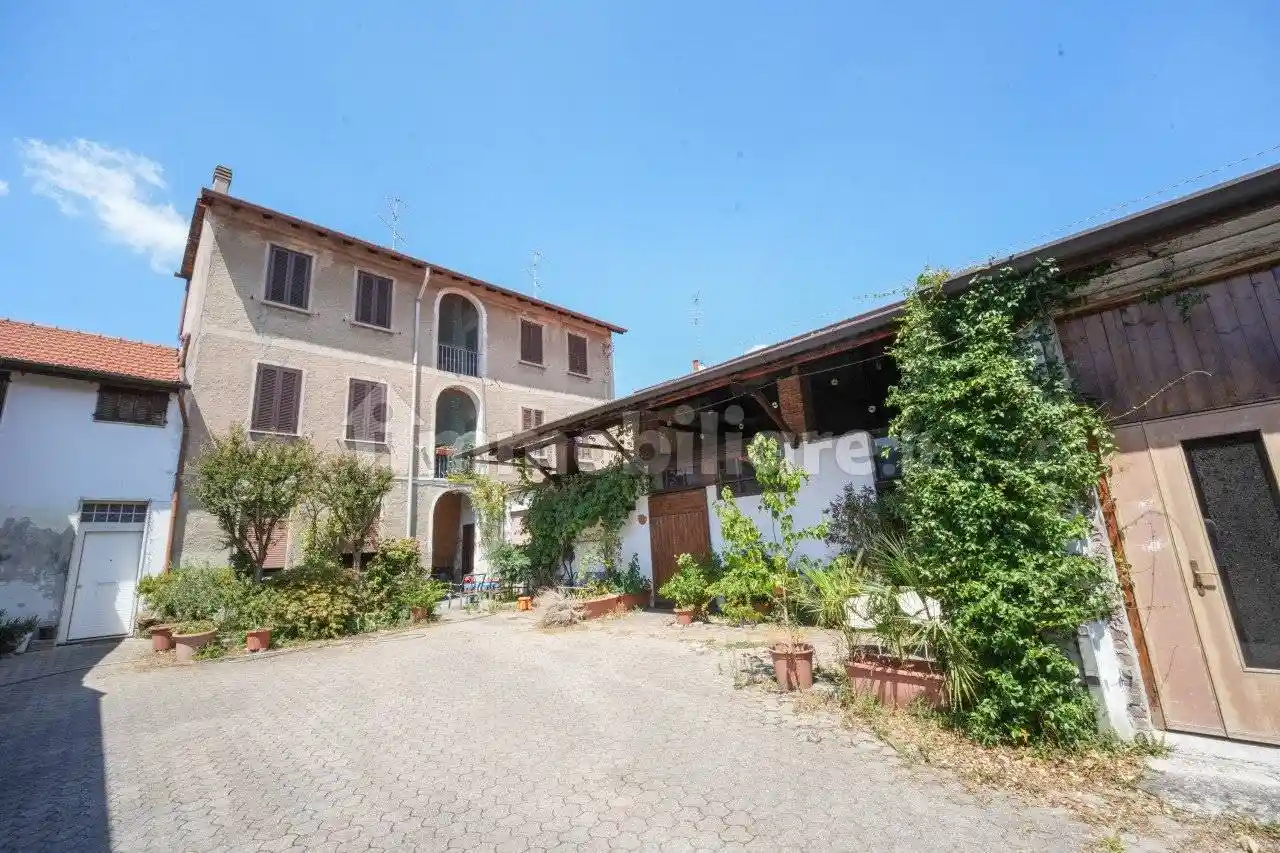 Appartamento in vendita a Sovico