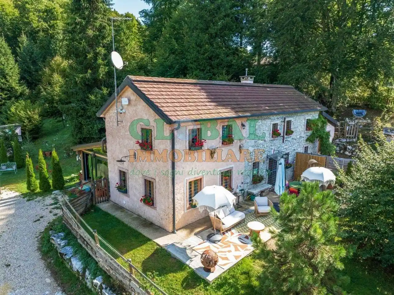 Casa indipendente in vendita a Lusiana Conco