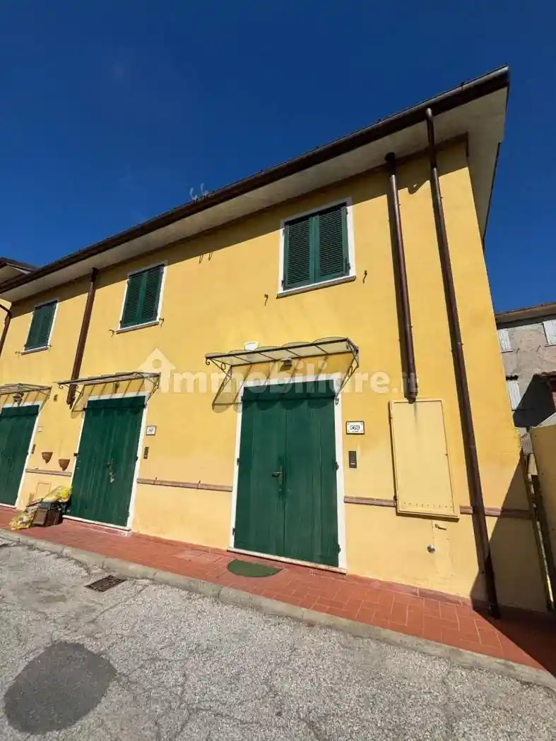 Villetta a schiera in vendita a Seravezza