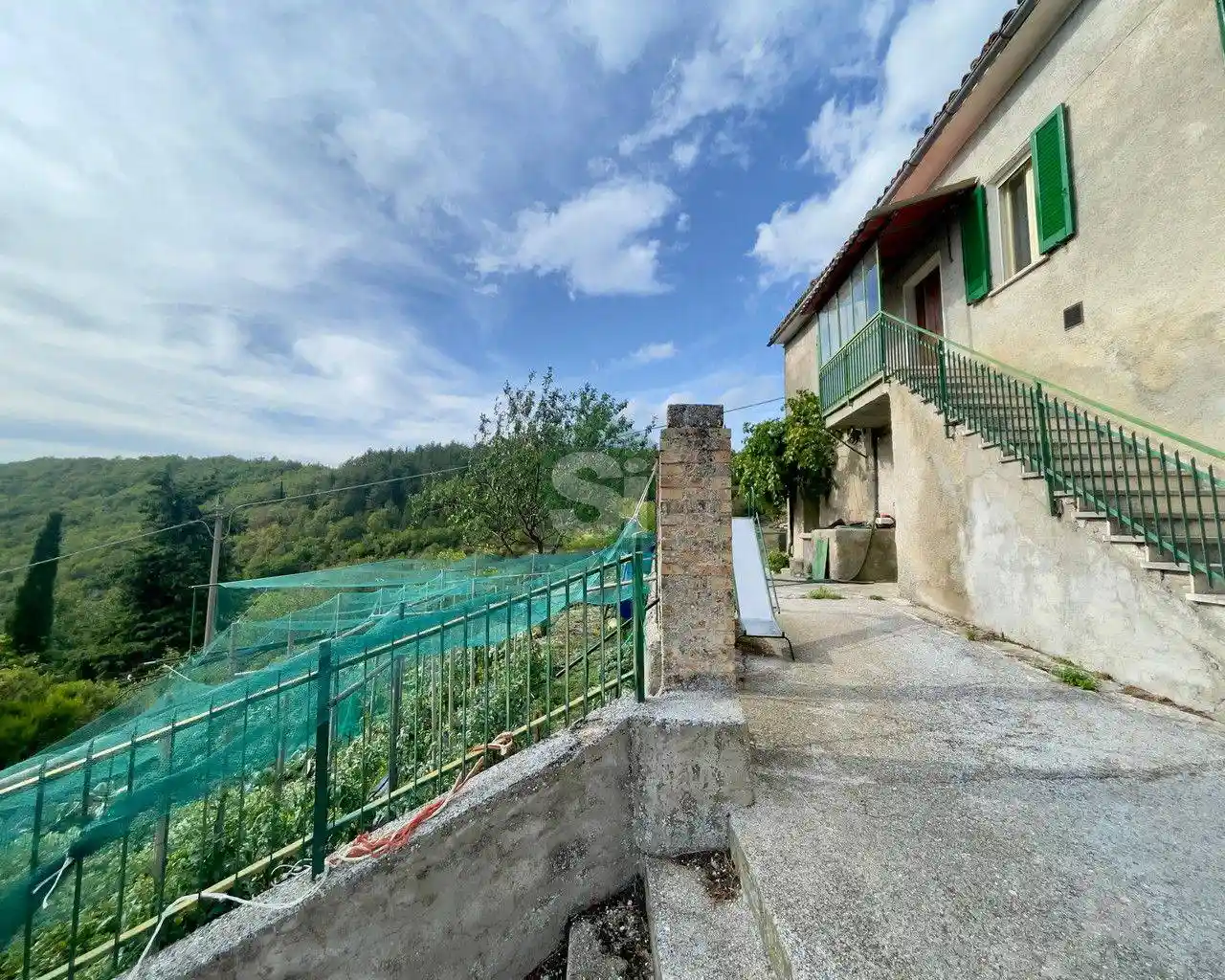 Rustico - Casale in vendita a Trevi
