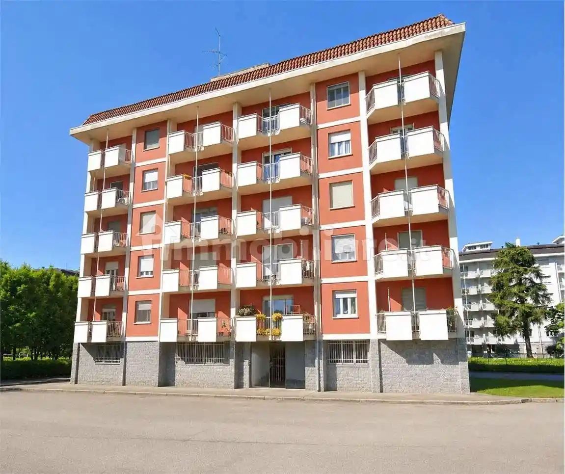 Appartamento in vendita a Novara