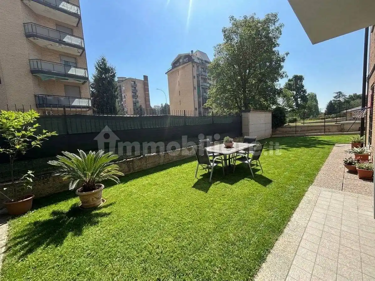 Appartamento in vendita a Cesano Boscone