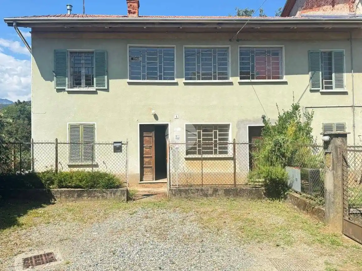 Casa indipendente in vendita a Piatto