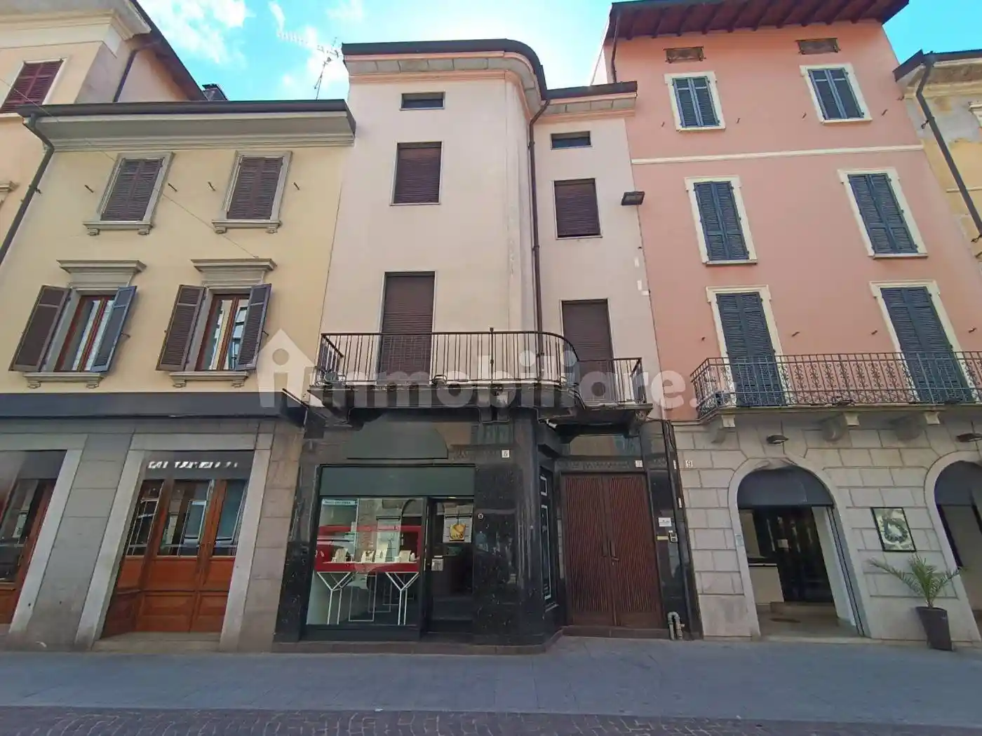 Casa indipendente in vendita a Borgomanero