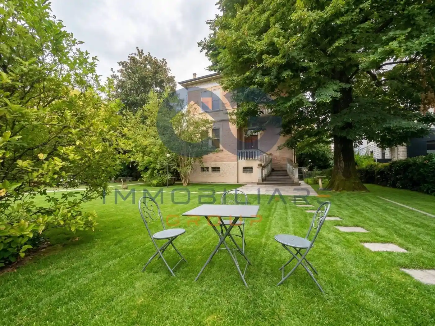 Villa in vendita a Cento