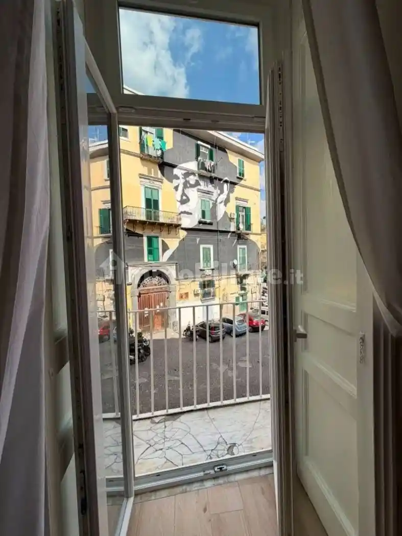 Appartamento in vendita a Napoli
