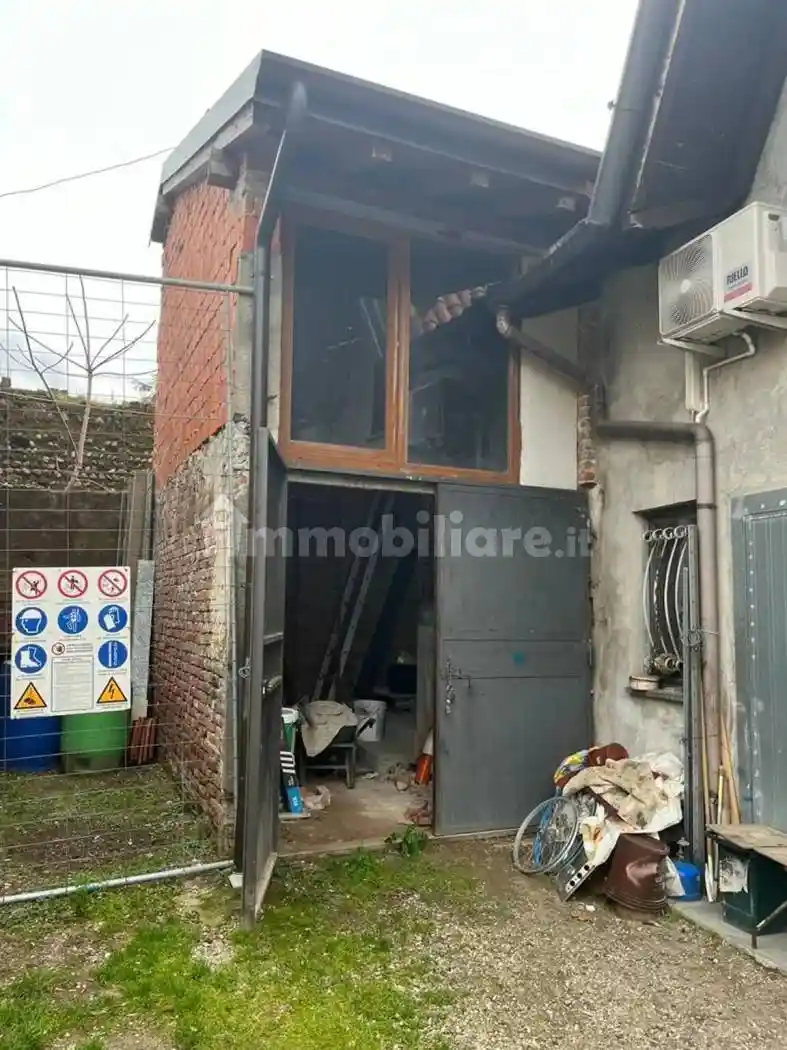 Rustico - Casale in vendita a Gallarate