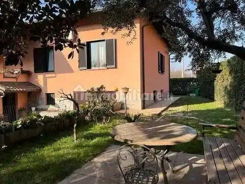 Villa in vendita a Gallarate